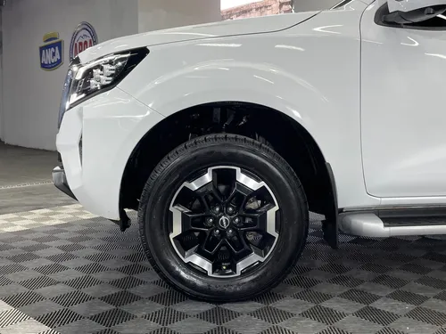 Nissan Frontier 2.5 Le Platinum At