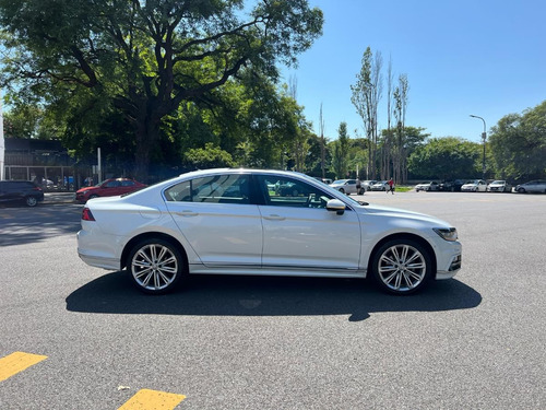 Volkswagen Passat 2.0 Tsi R-line 220cv