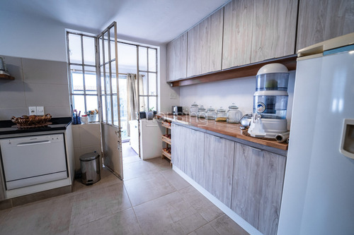 Imagen 19 de 27 de Prado, Casona Ideal Clínica, Empresa O Familia Grande