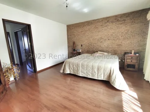 Casa En Venta 23-13961