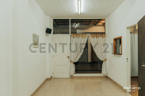 Dos Locales Comerciales En Venta - Pinamar Centro - Galeria Pinacom - Costa Alantica