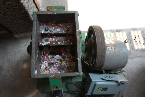 Imagen 3 de 5 de Molino Para Plastico Pet,pp,hdpe Motor 5hp.