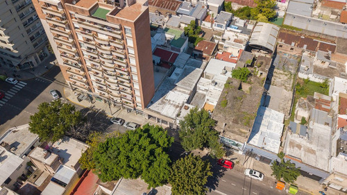 Lote S/calle Mendoza En Venta Apto Pb + 1o Pisos