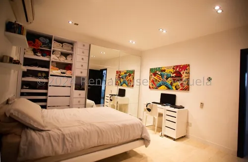 Casa Alto Hatillo 25-14141 R.e