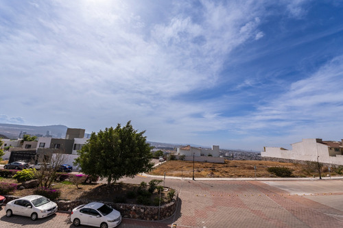 Oportunidad Única De Casa En El Corazón De Pedregal De Vista Hermosa, Querétaro