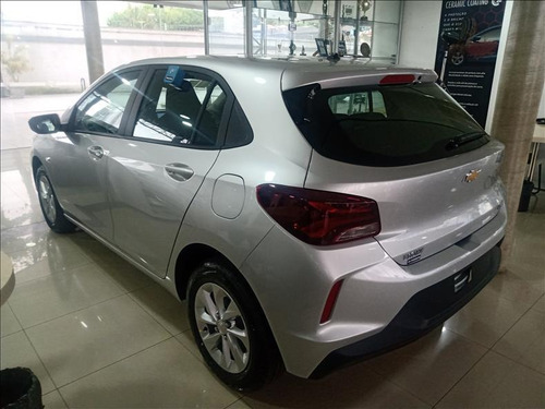 Imagem 5 de 8 de Chevrolet Onix Onix Lt 1.0 Ht 4p Flex Manual