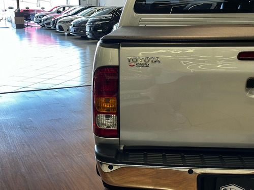 Toyota Hilux CD SRV D4-D 4x4 3.0 TDI Diesel Aut