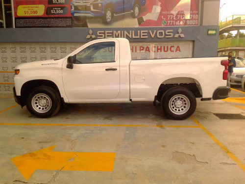 Imagen 2 de 11 de Chevrolet Silverado 2020 2p 1500 Wt Cr 4x2 A