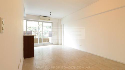 Imagen 2 de 10 de Departamento 2 Ambientes Venta - Villa Urquiza