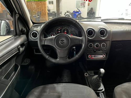 Imagem 14 de 14 de Chevrolet Prisma 1.4 Mpfi Maxx 8v Flex 4p Manual