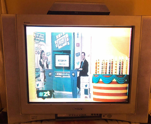 Imagen 5 de 6 de Tv Sony Wega Trinitron 27 Con Control Remoto 100% Operativo