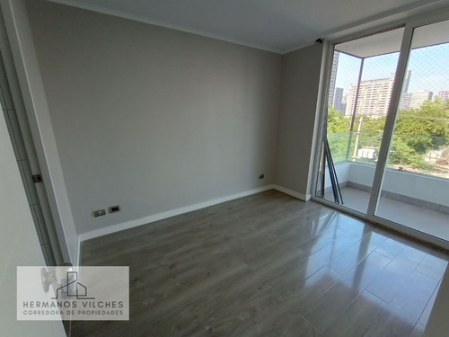 Dpto. 2 Dorm / 2 Baños / 1 Est. Metro San Alberto Hurtado L1