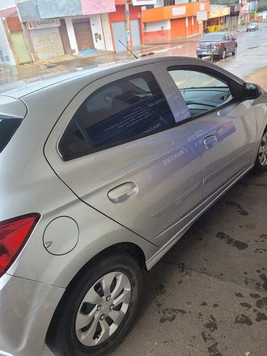 Chevrolet Onix 1.0 Joy 5p