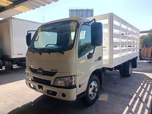 Hino Serie 300 Version 616 Long Redilas 2018