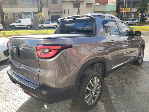 Imagen 4 de 6 de Fiat Toro 2020 2.0 Volcano 4x4 At Pack Premium