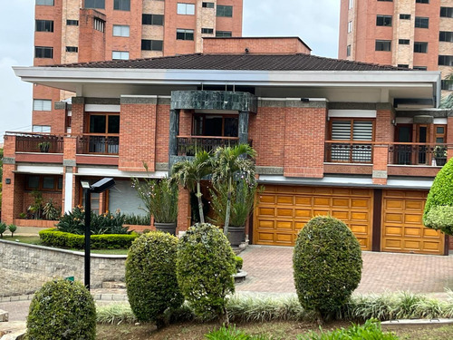 Venta Casa Elegante El Poblado La Calera En Exclusiva Unidad