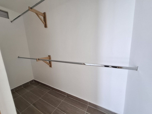 Apartamento Con Terraza En Alquiler En La Esperilla, Santo Domingo