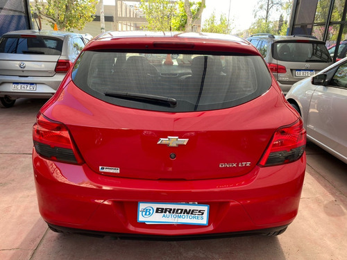 Imagen 5 de 8 de Chevrolet Onix 1.4 Ltz 2014