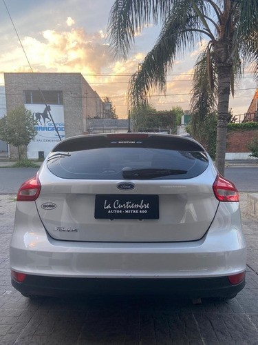 Ford Focus S 1.6