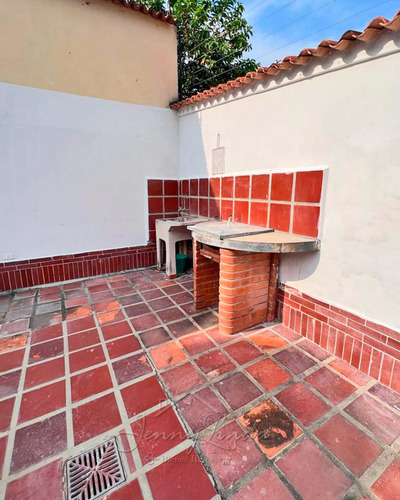 En Venta: Hermosa Casa 120mts. En Valle Fresco, Turmero Aragua