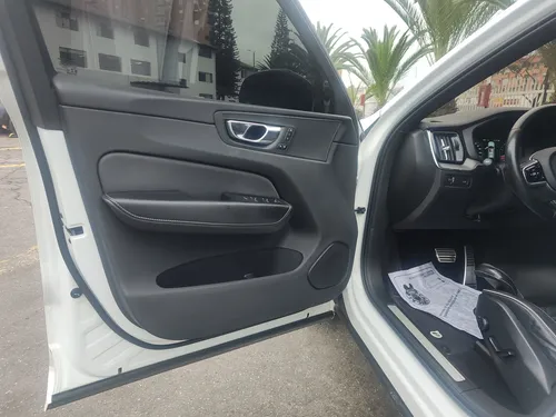 Volvo XC60 2.0 T5 Awd R-design