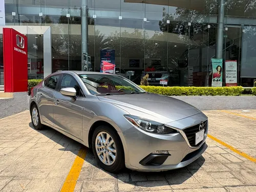 Mazda Mazda 3 2015