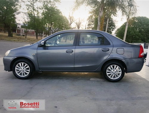 Toyota Etios Xls 4p M/t 2014