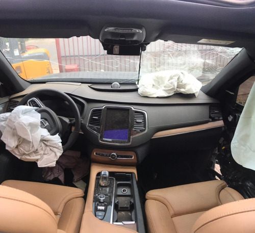 Imagem 7 de 8 de Sucata Volvo Xc90 T8 2016/2017 Gas/eletrico 407cvs