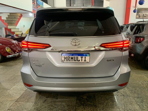 Toyota Hilux Sw4 2.8 Srx 7 Lugares Diesel 2016