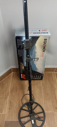 Minelab Equinox 800 Metal Detector De