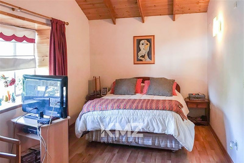 Casa En Venta De 8 Dorm. En La Florida