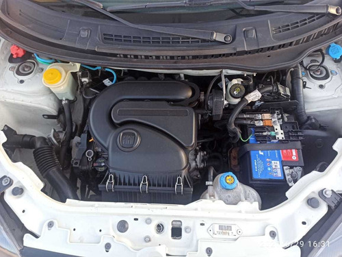 Imagem 9 de 15 de Fiat Uno 2016 1.4 Sporting Flex 5p