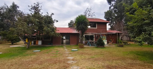 Invierte En Una Parcela Con Dos Casas Y Piscina En Requinoa