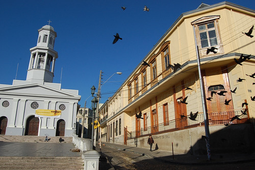 Edificio Histórico Valparaíso; Cafeterías, Salones Y Hostal