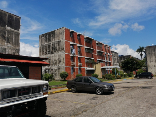 Beraca 006 Apartamento En Venta  Urbanización Fundación Maracay