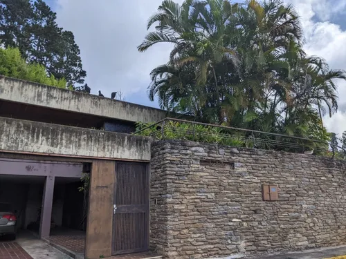 Bella Casa En El Arroyo