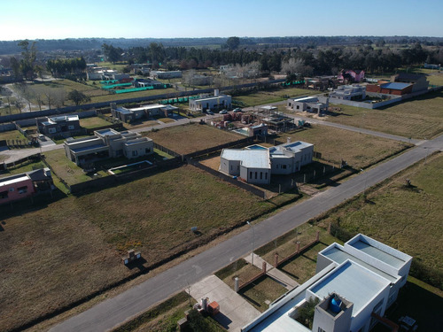Imagen 4 de 12 de Lote En La Martina I - Luján