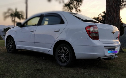 Imagem 8 de 15 de Chevrolet Cobalt 2013 1.4 Lt 4p