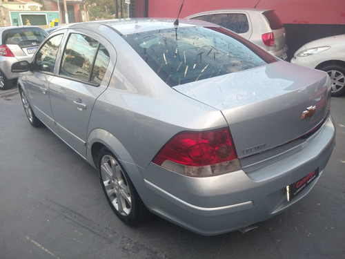 Imagem 8 de 10 de Gm Vectra