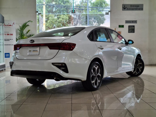 Imagen 4 de 15 de Kia Forte 2020 2.0 Lx 4 P At