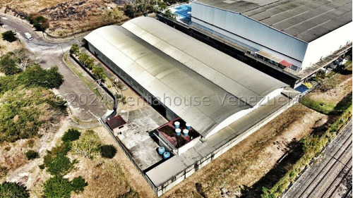 En Venta Extraordinario Galpón Industrial Ubicado En La Mejor Zona Industrial De Charallave #24-20029 Wendy Hoyer