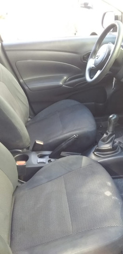 Nissan Versa 1.6 Visia Mt