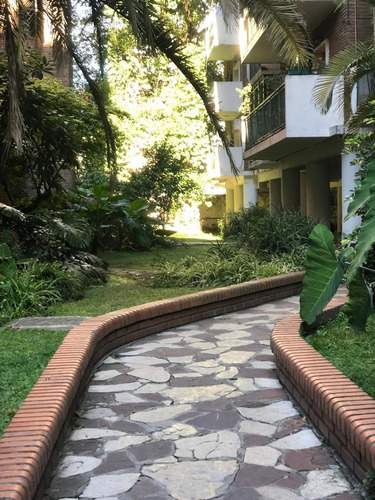 Departamento En Las Cañitas