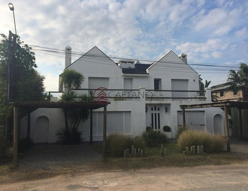 Casa Ideal En La Barra Siete Dormitorios - Punta Del Este - Posta Del Cangrejo- Ref: 2189