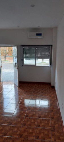 Imagen 4 de 6 de Ph En Venta En San Justo