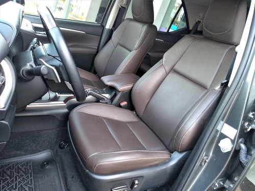 Imagem 7 de 10 de Toyota Sw4 Srx 2.8 16v 4x4 Tdi Aut 7 Lugares