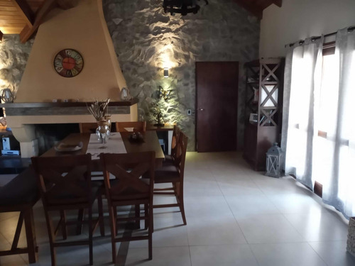 Vende Casa En Paysandú Se Puede Financiar 100 Mil A Año 1/2