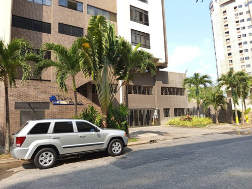* Josefina Toledo: Moderno Apartamento En Venta En Sabana Larga, Puerto Madero, 116m², Maletero, Planta, Family Room, 274693