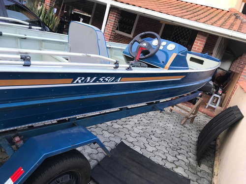 Imagem 10 de 15 de Barco Top Motor De 40 Hp 70 Horas De Uso