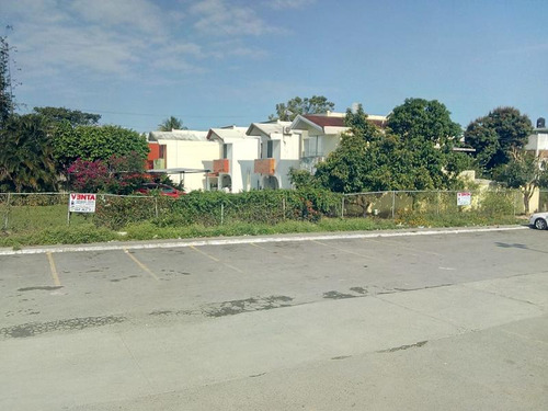 Vendo Terreno 305 M² Col. Tropicana Tuxpan Veracruz